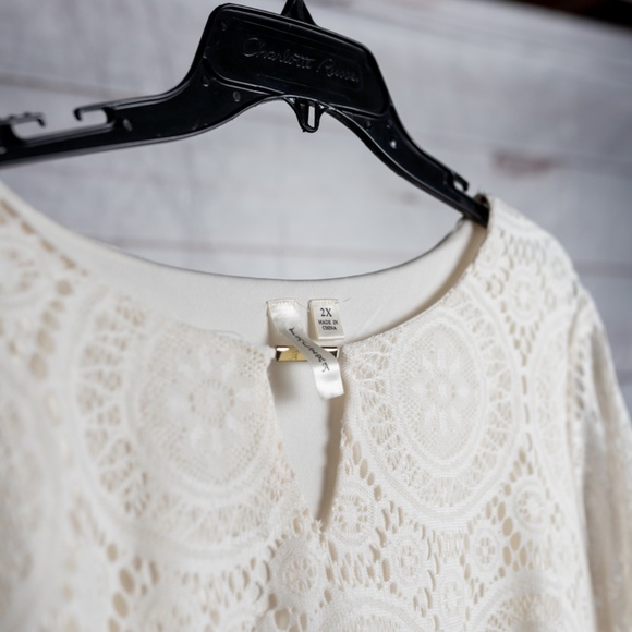 White Lace dress - Picture 2 of 3